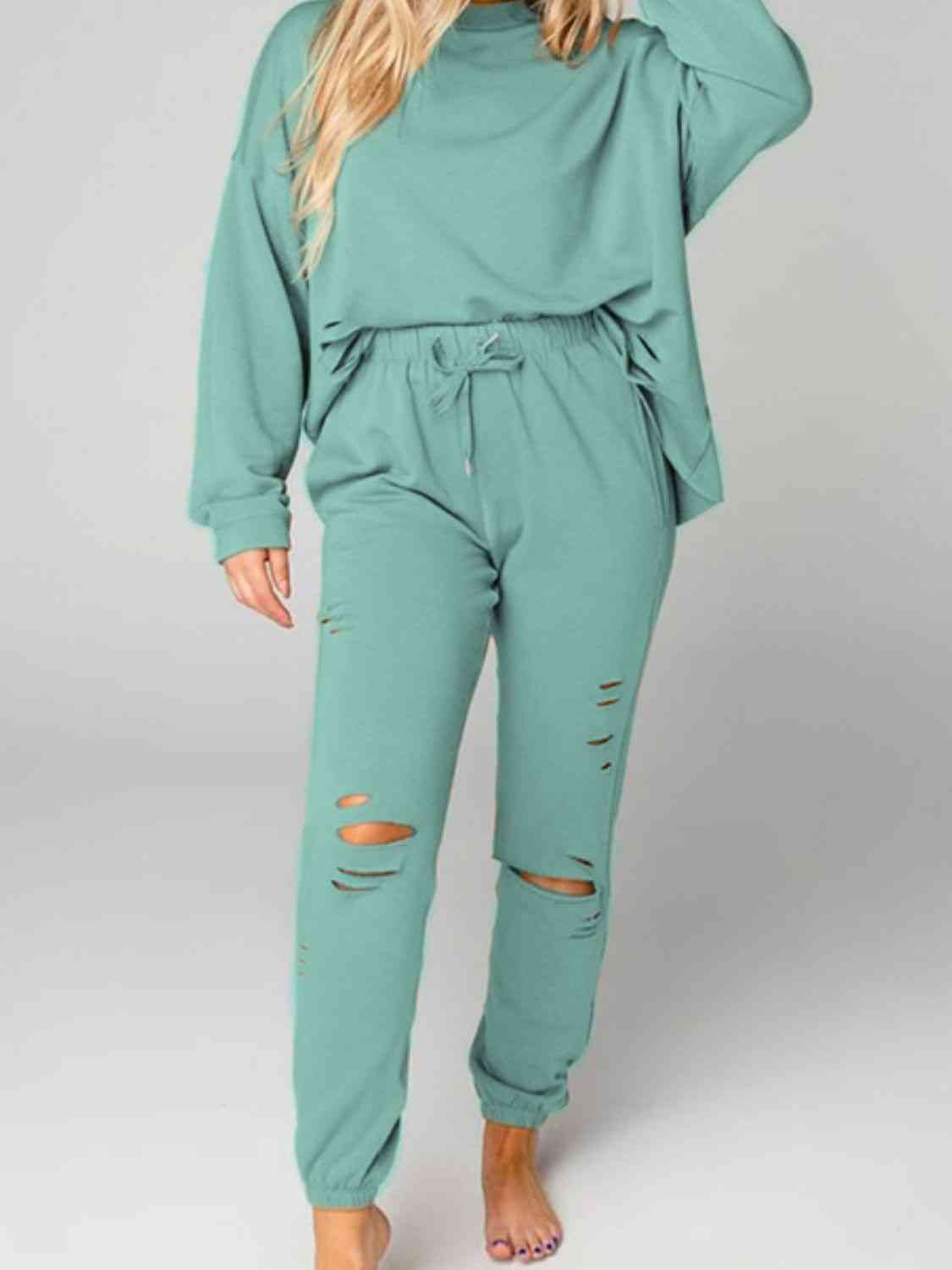 FleeceFlex Distressed Sweatshirt and Joggers Set - FleekGoddess