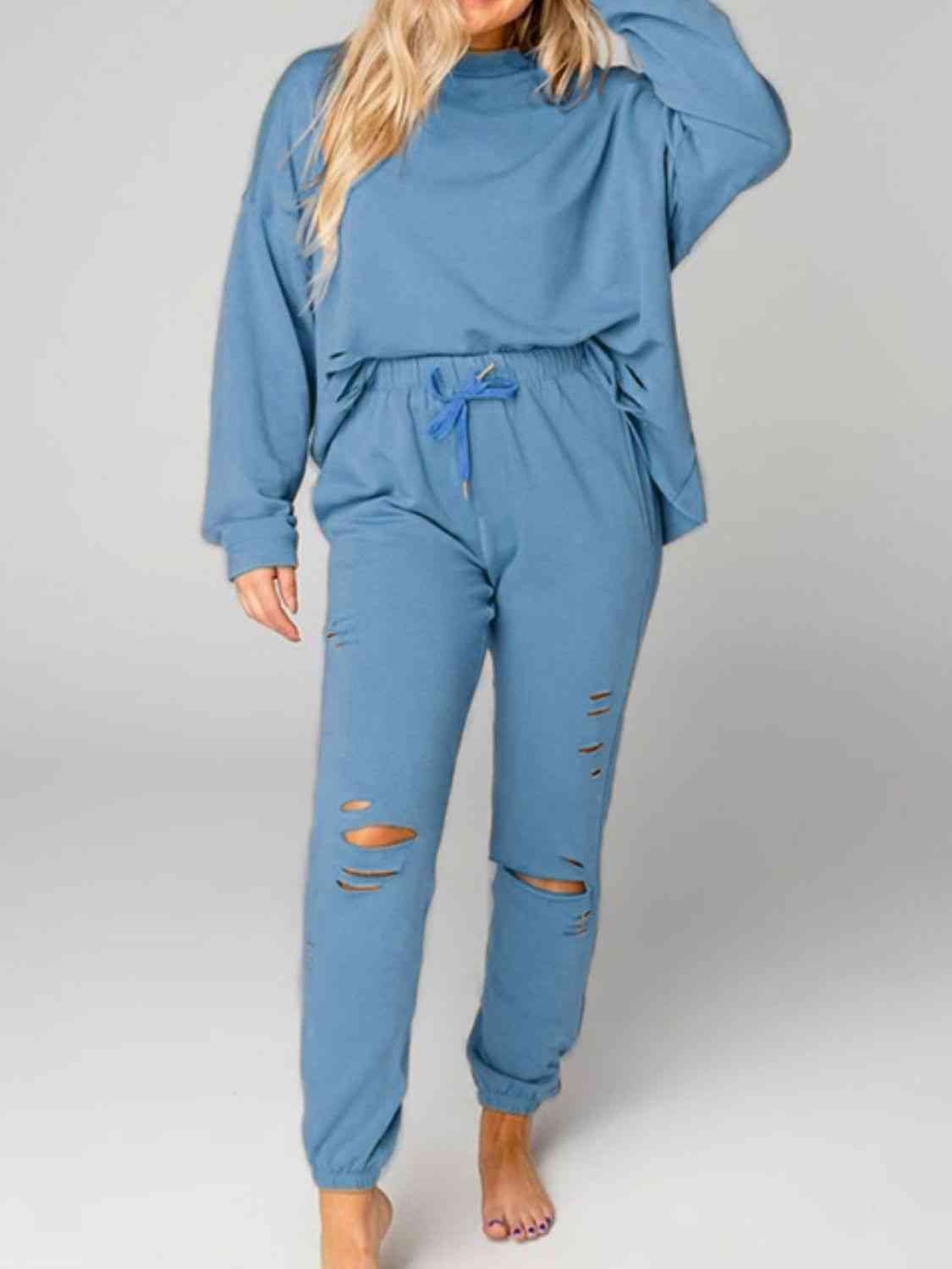 FleeceFlex Distressed Sweatshirt and Joggers Set - FleekGoddess