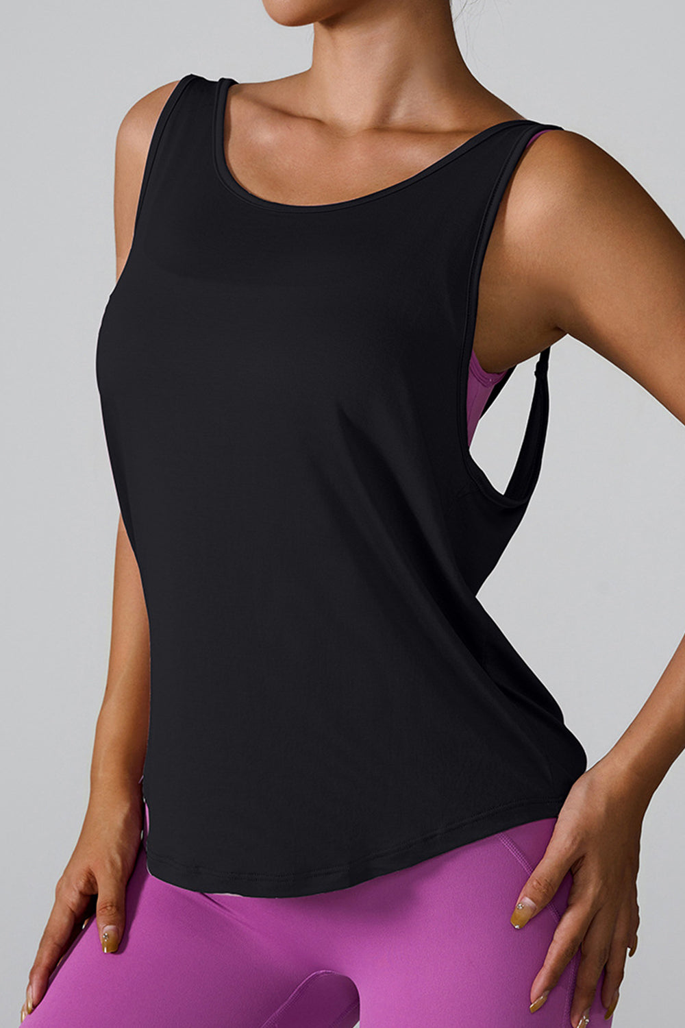 YogaFlex Crisscross Round Neck Active Tank - FleekGoddess