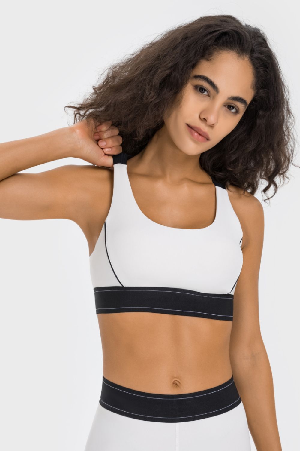 TrainTech Contrast Sports Bra - FleekGoddess