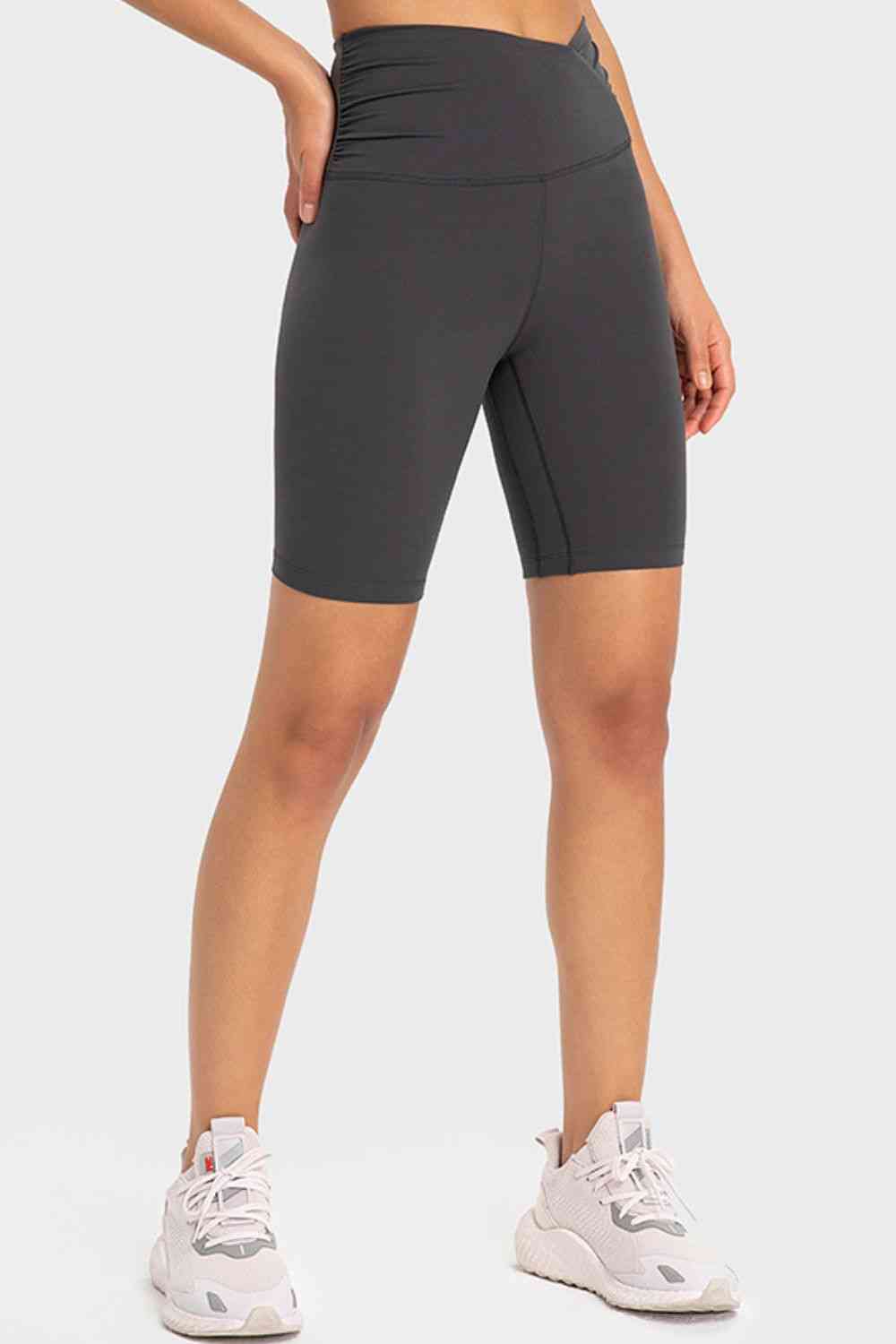 TrainTech V-Waist Biker Shorts - FleekGoddess