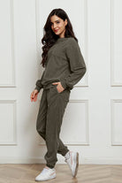 FleeceFlex Round Neck Sweatshirt and Sweatpants Set - FleekGoddess