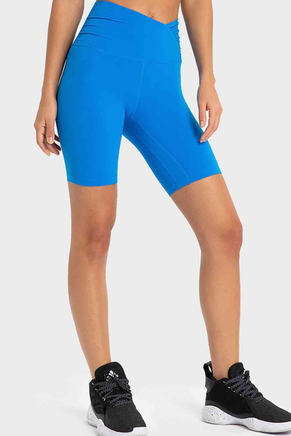 TrainTech V-Waist Biker Shorts - FleekGoddess